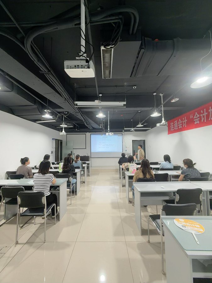 c617a5c412c8d6d6144a6669bd08aeb7_副本.jpg